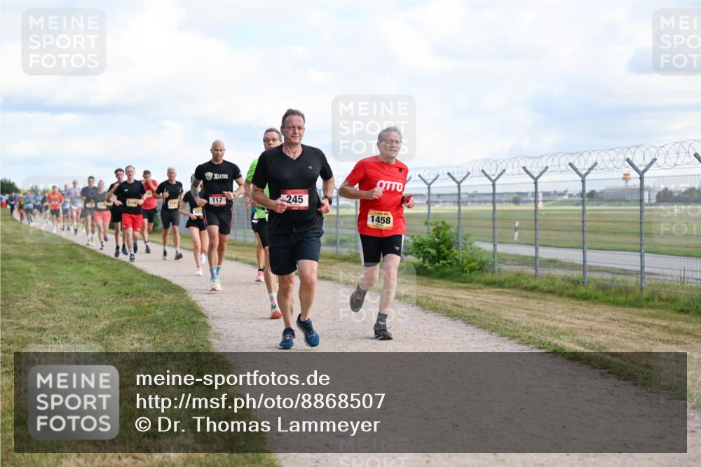 14.09.2025 - Airport Race Dr. Thomas Lammeyer http://msf.ph/oto/8868507 14.09.2025 12:12:41 Laufen 117, 245, 2104, 1344, 1458 meine-sportfotos.de