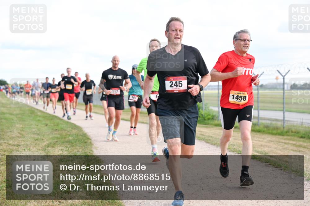 14.09.2025 - Airport Race Dr. Thomas Lammeyer http://msf.ph/oto/8868515 14.09.2025 12:12:42 Laufen 117, 245, 1458 meine-sportfotos.de