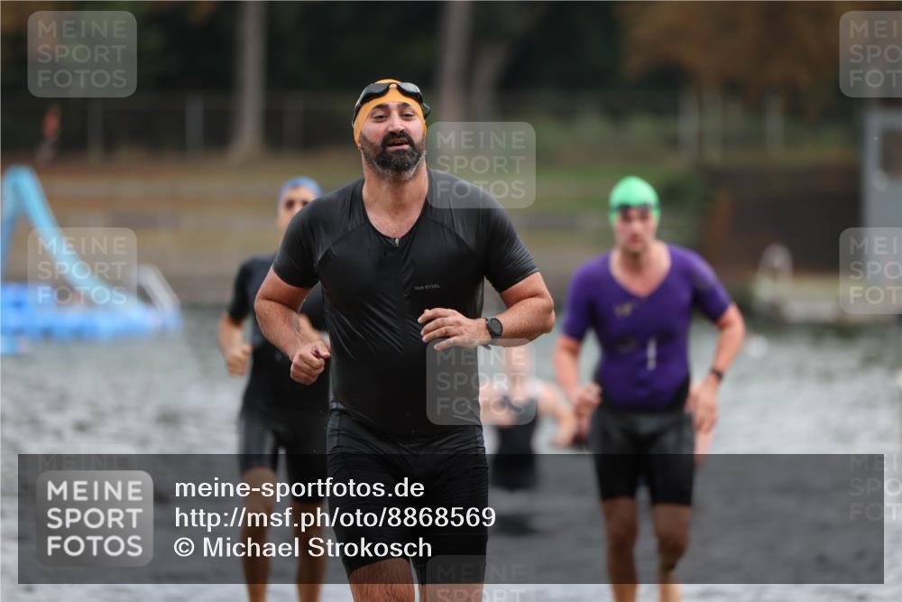 14.09.2025 - Stadtparktriathlon Michael Strokosch http://msf.ph/oto/8868569 14.09.2025 10:32:55 Schwimmen 736, 750, 776, 786, 802, 821 meine-sportfotos.de