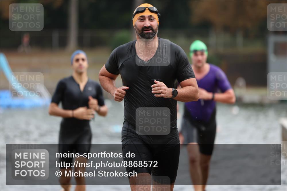 14.09.2025 - Stadtparktriathlon Michael Strokosch http://msf.ph/oto/8868572 14.09.2025 10:32:55 Schwimmen 736, 750, 776, 786, 802, 821 meine-sportfotos.de