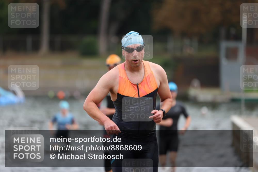 14.09.2025 - Stadtparktriathlon Michael Strokosch http://msf.ph/oto/8868609 14.09.2025 10:33:10 Schwimmen 739, 779, 787, 790, 807 meine-sportfotos.de