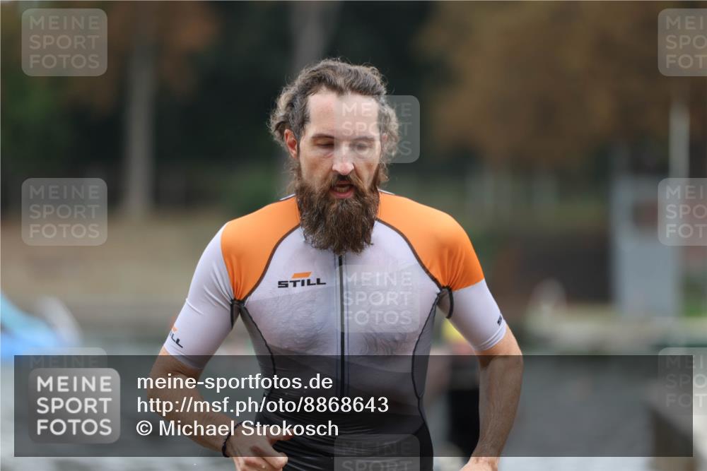 14.09.2025 - Stadtparktriathlon Michael Strokosch http://msf.ph/oto/8868643 14.09.2025 10:33:22 Schwimmen 790, 792, 807 meine-sportfotos.de