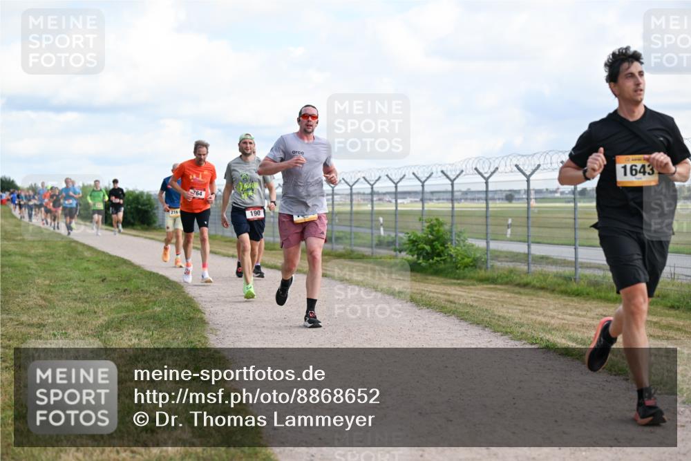 14.09.2025 - Airport Race Dr. Thomas Lammeyer http://msf.ph/oto/8868652 14.09.2025 12:12:52 Laufen 216, 764, 190, 1643 meine-sportfotos.de