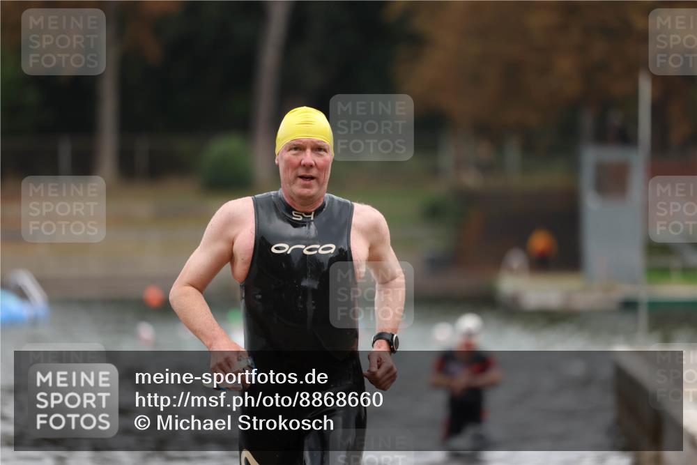 14.09.2025 - Stadtparktriathlon Michael Strokosch http://msf.ph/oto/8868660 14.09.2025 10:33:29 Schwimmen 792 meine-sportfotos.de