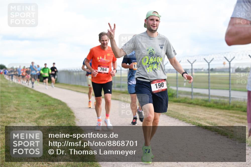 14.09.2025 - Airport Race Dr. Thomas Lammeyer http://msf.ph/oto/8868701 14.09.2025 12:12:55 Laufen 764, 13, 10, 190 meine-sportfotos.de