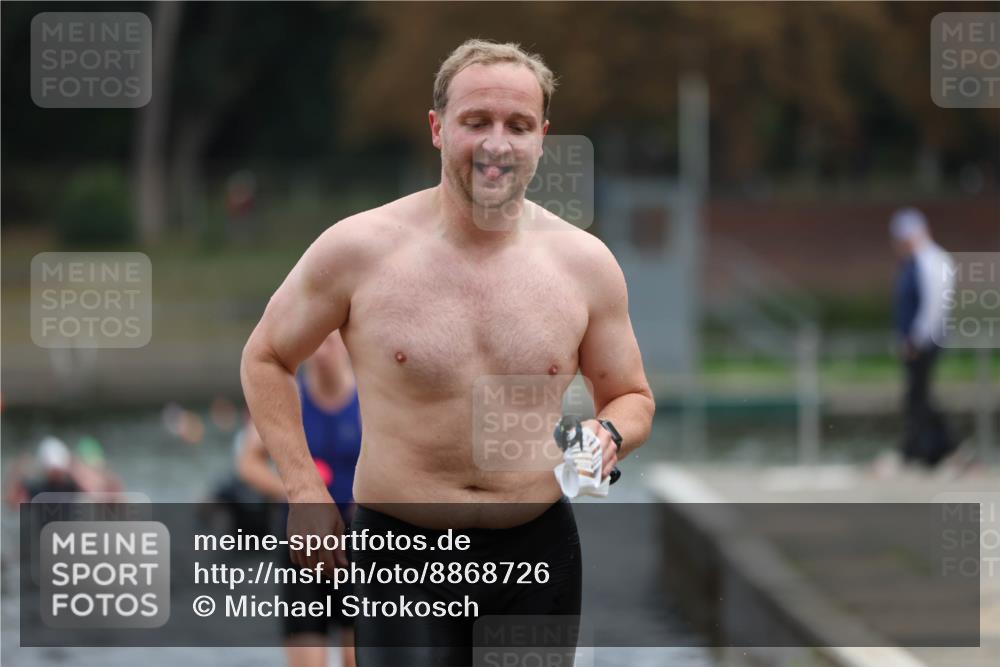 14.09.2025 - Stadtparktriathlon Michael Strokosch http://msf.ph/oto/8868726 14.09.2025 10:34:02 Schwimmen 729, 771, 778, 791, 820 meine-sportfotos.de