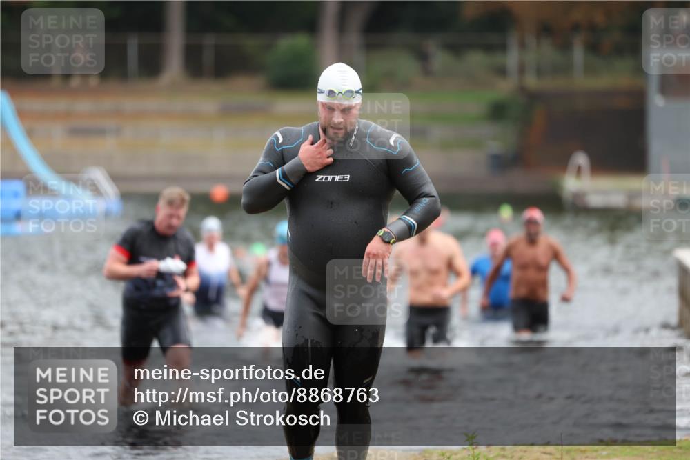 14.09.2025 - Stadtparktriathlon Michael Strokosch http://msf.ph/oto/8868763 14.09.2025 10:34:20 Schwimmen 755, 774, 803 meine-sportfotos.de