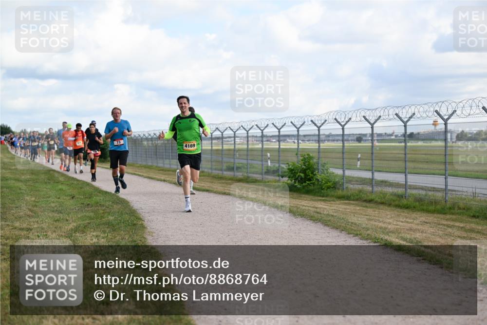 14.09.2025 - Airport Race Dr. Thomas Lammeyer http://msf.ph/oto/8868764 14.09.2025 12:13:01 Laufen 73, 4169 meine-sportfotos.de