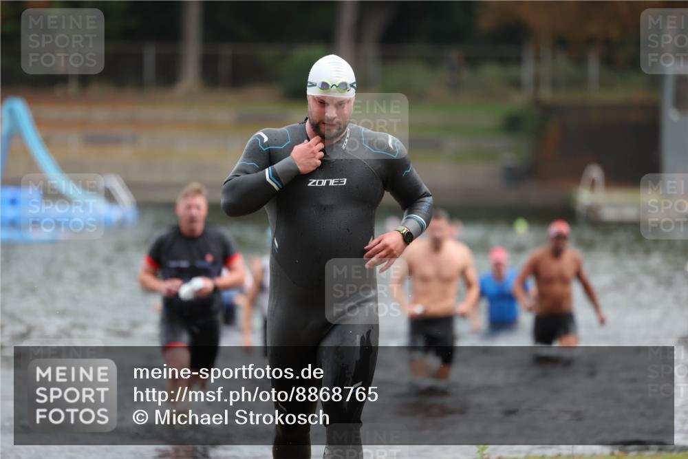 14.09.2025 - Stadtparktriathlon Michael Strokosch http://msf.ph/oto/8868765 14.09.2025 10:34:21 Schwimmen 755, 774, 803 meine-sportfotos.de
