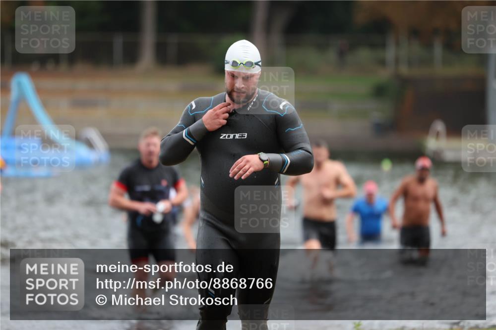 14.09.2025 - Stadtparktriathlon Michael Strokosch http://msf.ph/oto/8868766 14.09.2025 10:34:21 Schwimmen 755, 774, 803 meine-sportfotos.de