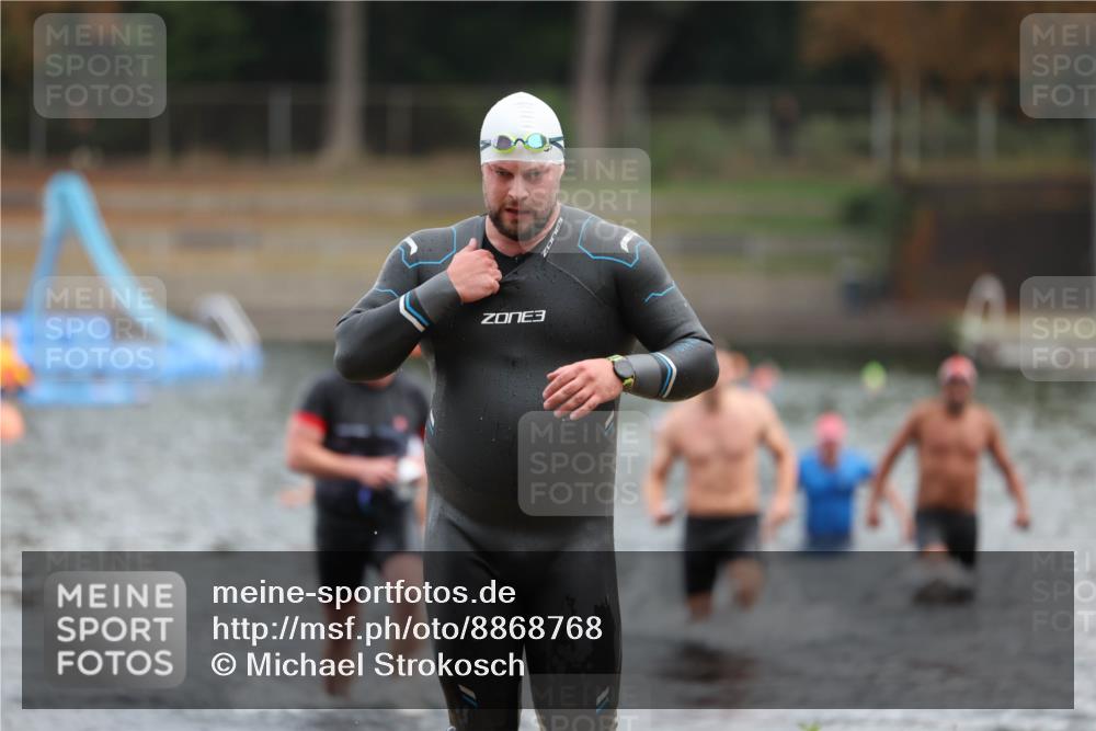 14.09.2025 - Stadtparktriathlon Michael Strokosch http://msf.ph/oto/8868768 14.09.2025 10:34:21 Schwimmen 755, 774, 803 meine-sportfotos.de