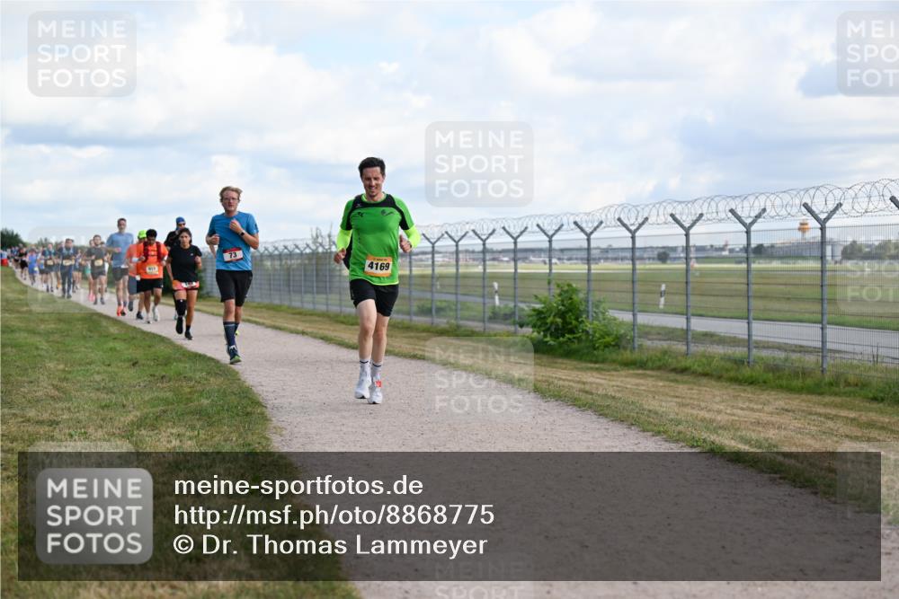 14.09.2025 - Airport Race Dr. Thomas Lammeyer http://msf.ph/oto/8868775 14.09.2025 12:13:01 Laufen 915, 73, 4169 meine-sportfotos.de