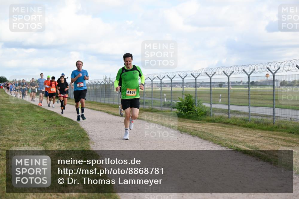 14.09.2025 - Airport Race Dr. Thomas Lammeyer http://msf.ph/oto/8868781 14.09.2025 12:13:01 Laufen 915, 73, 4169 meine-sportfotos.de