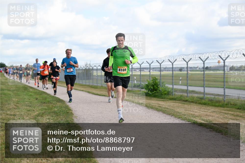 14.09.2025 - Airport Race Dr. Thomas Lammeyer http://msf.ph/oto/8868797 14.09.2025 12:13:02 Laufen 73, 4169 meine-sportfotos.de