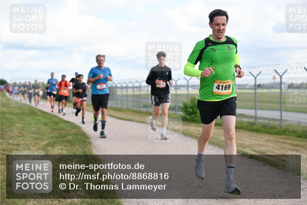 14.09.2025 - Airport Race Dr. Thomas Lammeyer http://msf.ph/oto/8868816 14.09.2025 12:13:03 Laufen 4169 meine-sportfotos.de