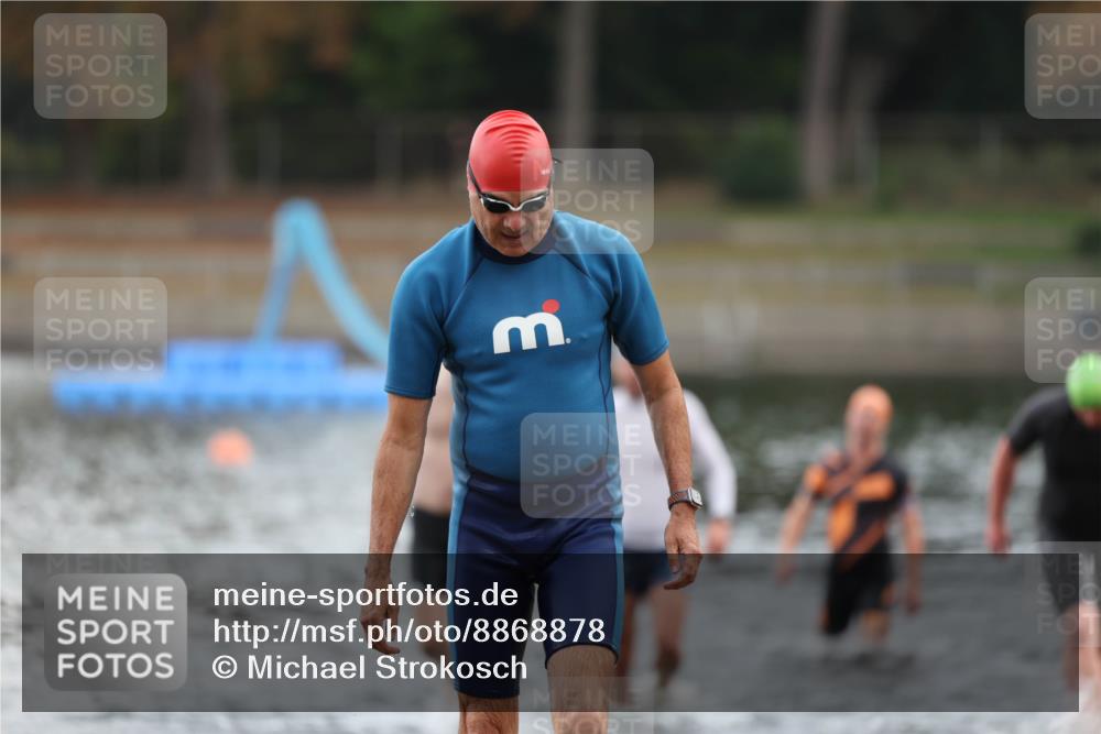 14.09.2025 - Stadtparktriathlon Michael Strokosch http://msf.ph/oto/8868878 14.09.2025 10:35:42 Schwimmen 734, 756, 775, 805, 808 meine-sportfotos.de