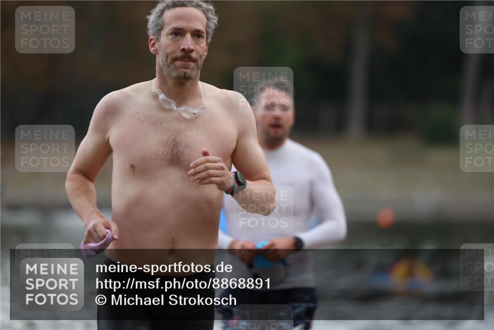 14.09.2025 - Stadtparktriathlon Michael Strokosch http://msf.ph/oto/8868891 14.09.2025 10:35:50 Schwimmen 734, 756, 775, 805, 808 meine-sportfotos.de