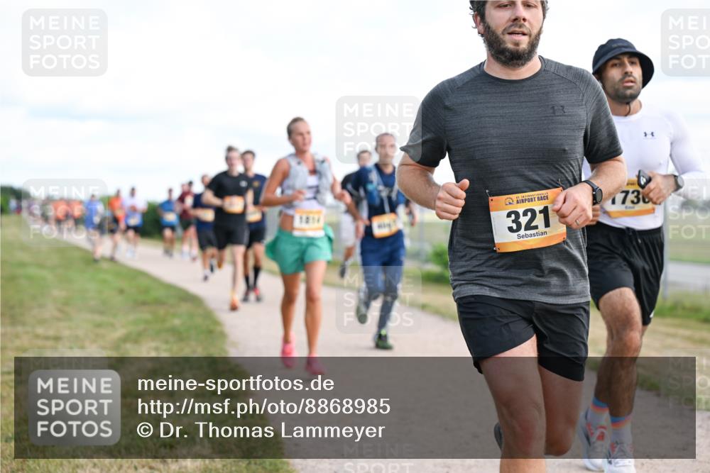 14.09.2025 - Airport Race Dr. Thomas Lammeyer http://msf.ph/oto/8868985 14.09.2025 12:13:14 Laufen 321, 1736 meine-sportfotos.de