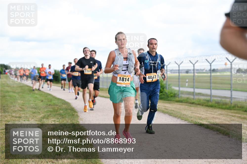 14.09.2025 - Airport Race Dr. Thomas Lammeyer http://msf.ph/oto/8868993 14.09.2025 12:13:15 Laufen 1702, 1814, 1814, 4047 meine-sportfotos.de