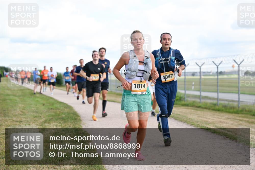 14.09.2025 - Airport Race Dr. Thomas Lammeyer http://msf.ph/oto/8868999 14.09.2025 12:13:15 Laufen 702, 14, 1814, 1814, 4047 meine-sportfotos.de