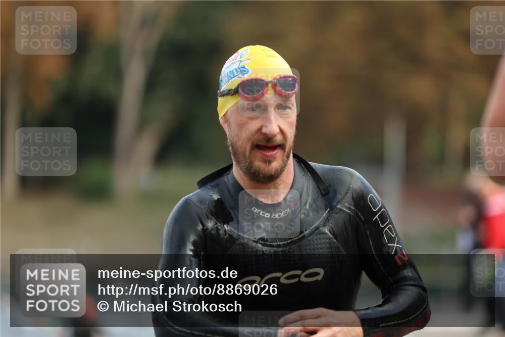14.09.2025 - Stadtparktriathlon Michael Strokosch http://msf.ph/oto/8869026 14.09.2025 10:49:55 Schwimmen 825, 842, 875 meine-sportfotos.de