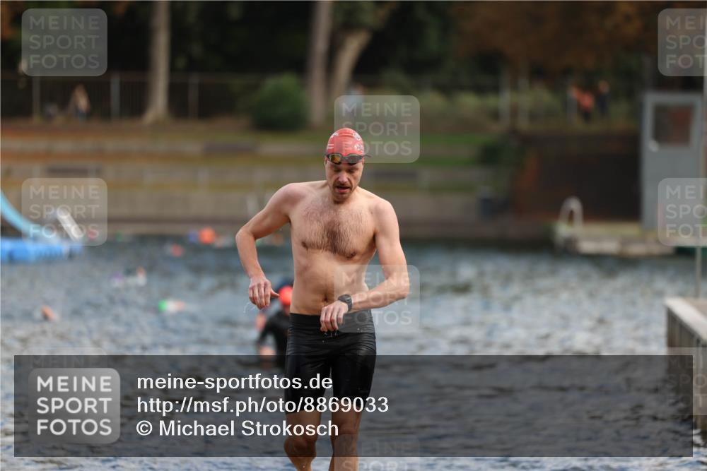 14.09.2025 - Stadtparktriathlon Michael Strokosch http://msf.ph/oto/8869033 14.09.2025 10:49:59 Schwimmen 875 meine-sportfotos.de