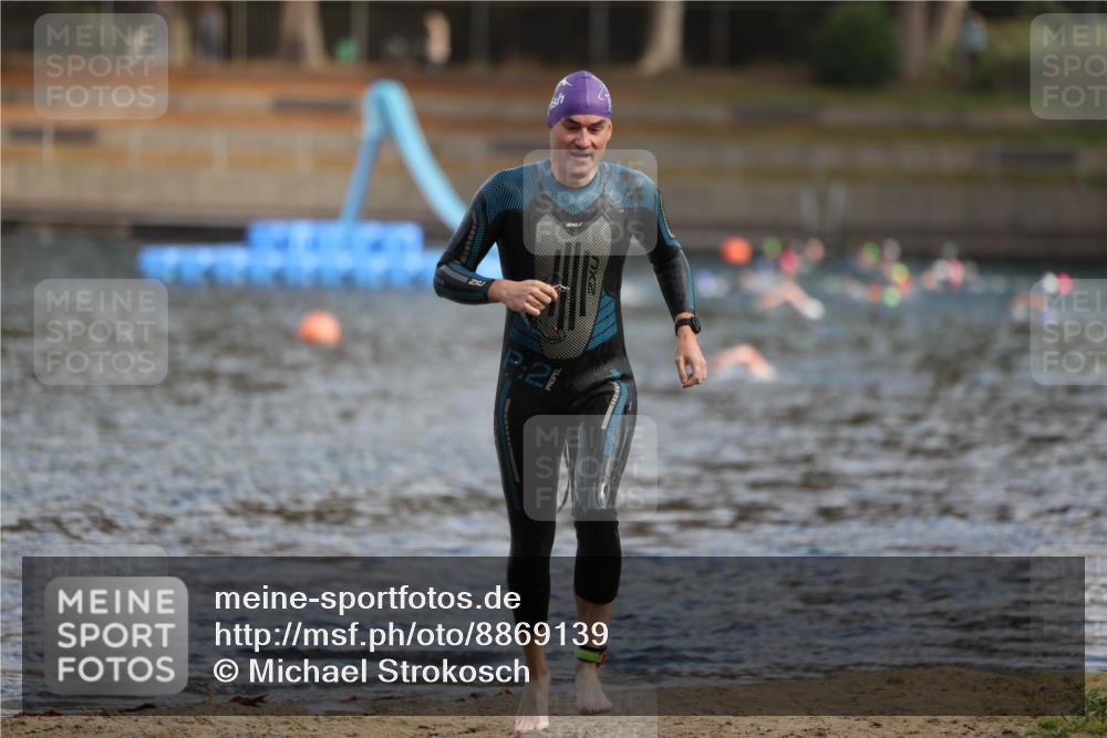 14.09.2025 - Stadtparktriathlon Michael Strokosch http://msf.ph/oto/8869139 14.09.2025 10:50:46 Schwimmen 888 meine-sportfotos.de