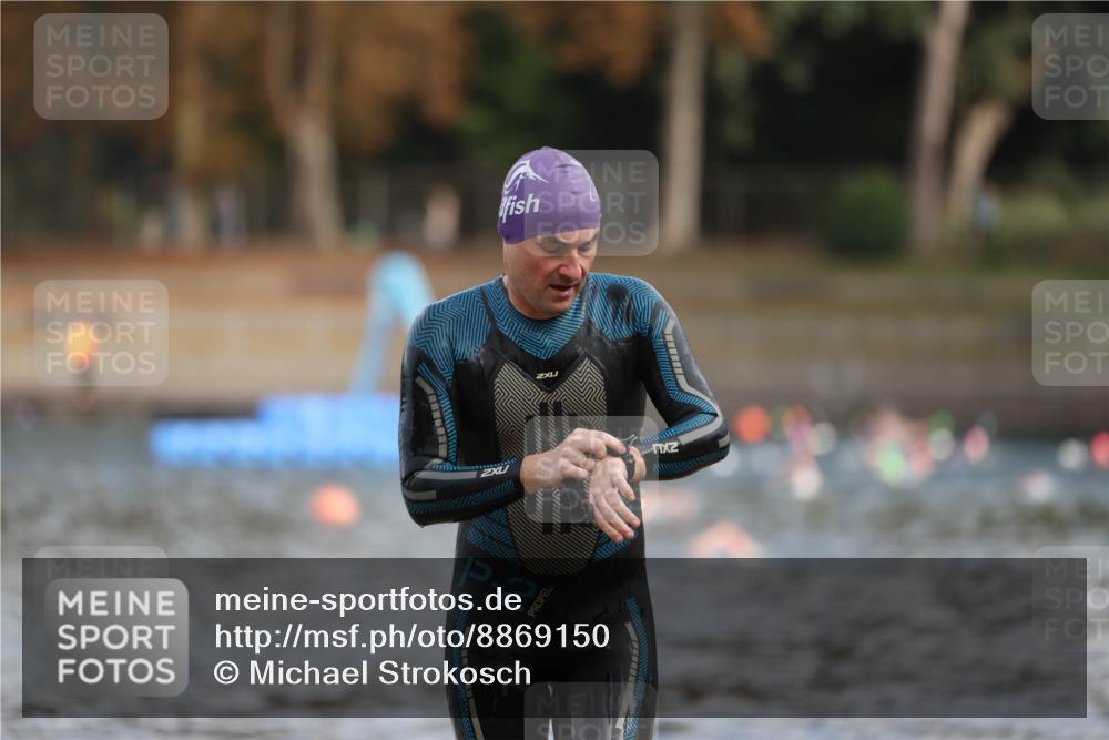 14.09.2025 - Stadtparktriathlon Michael Strokosch http://msf.ph/oto/8869150 14.09.2025 10:50:48 Schwimmen 888 meine-sportfotos.de