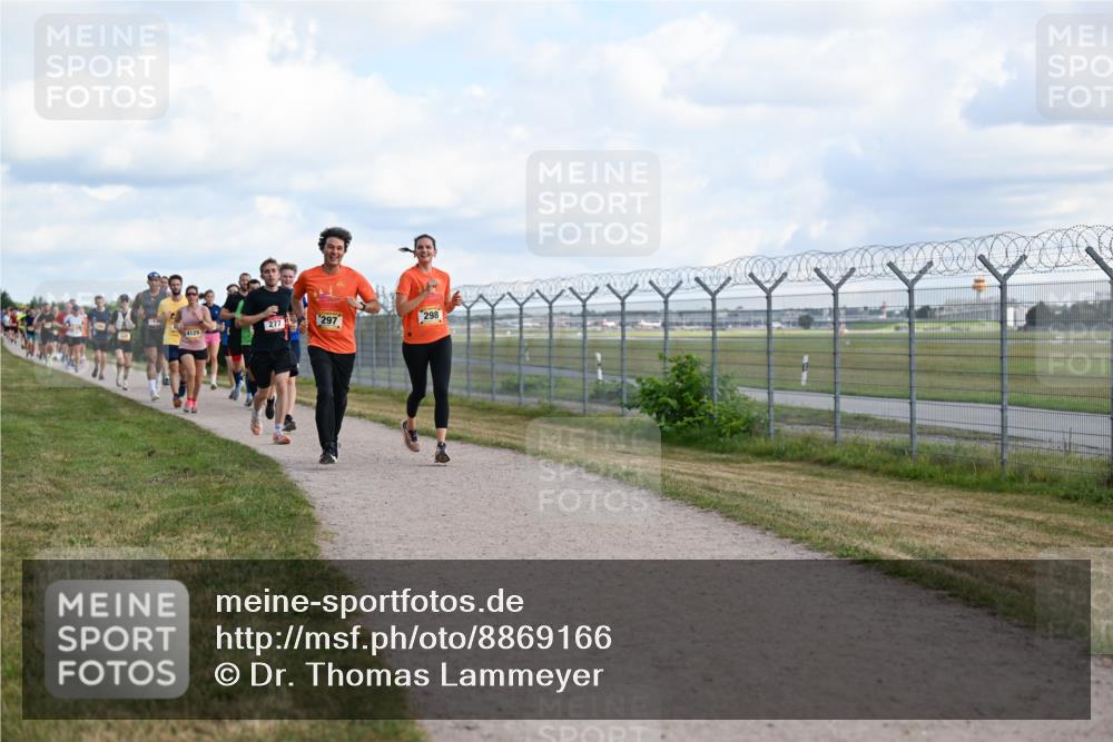 14.09.2025 - Airport Race Dr. Thomas Lammeyer http://msf.ph/oto/8869166 14.09.2025 12:13:29 Laufen 4129, 277, 297, 298 meine-sportfotos.de