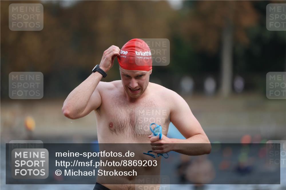 14.09.2025 - Stadtparktriathlon Michael Strokosch http://msf.ph/oto/8869203 14.09.2025 10:51:30 Schwimmen 905 meine-sportfotos.de