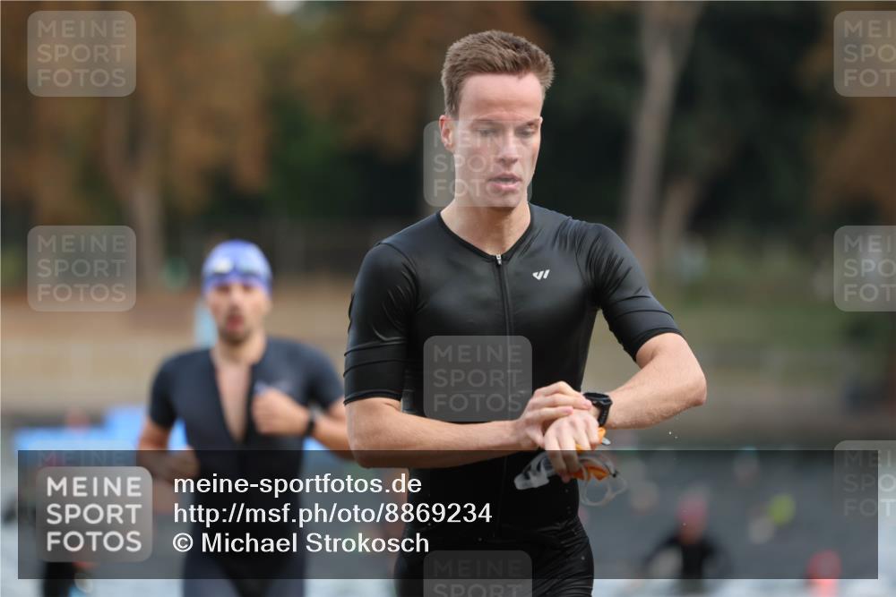14.09.2025 - Stadtparktriathlon Michael Strokosch http://msf.ph/oto/8869234 14.09.2025 10:51:47 Schwimmen 827, 848, 849, 856 meine-sportfotos.de