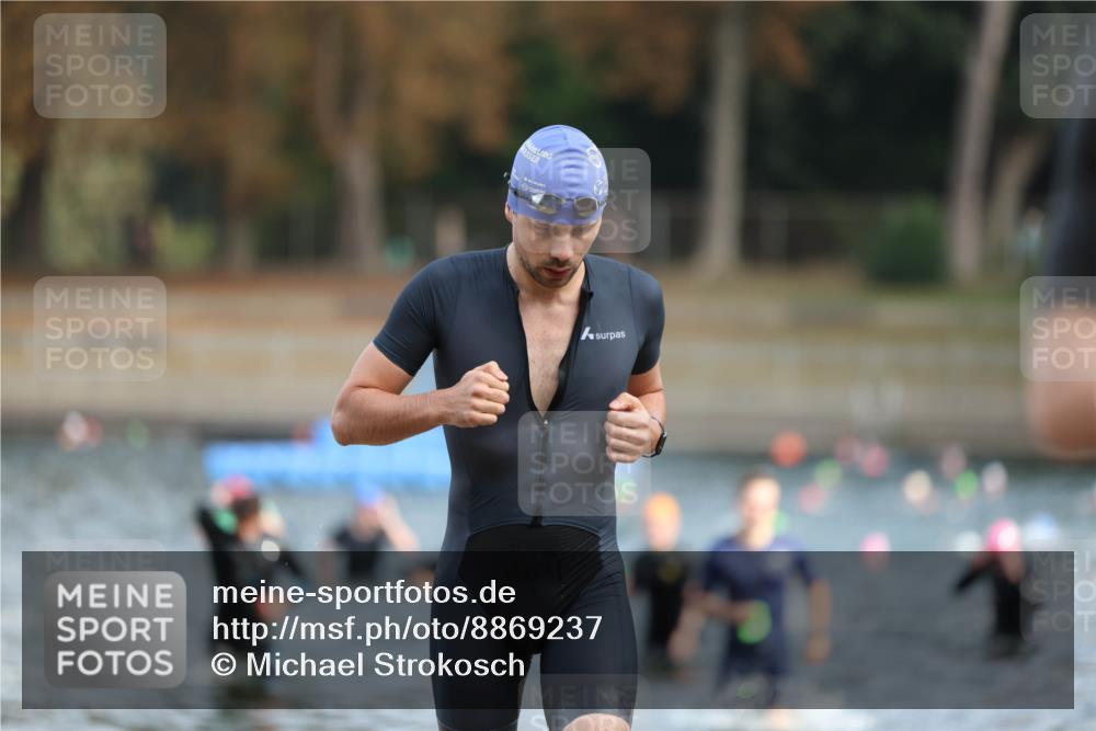 14.09.2025 - Stadtparktriathlon Michael Strokosch http://msf.ph/oto/8869237 14.09.2025 10:51:48 Schwimmen 827, 848, 849 meine-sportfotos.de