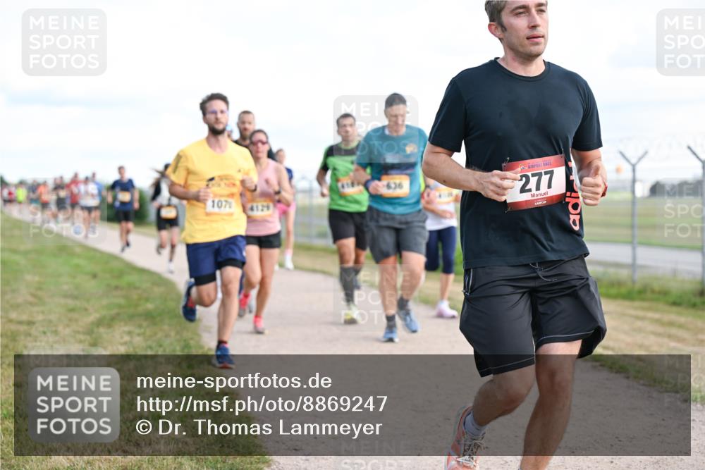 14.09.2025 - Airport Race Dr. Thomas Lammeyer http://msf.ph/oto/8869247 14.09.2025 12:13:35 Laufen 107, 277 meine-sportfotos.de