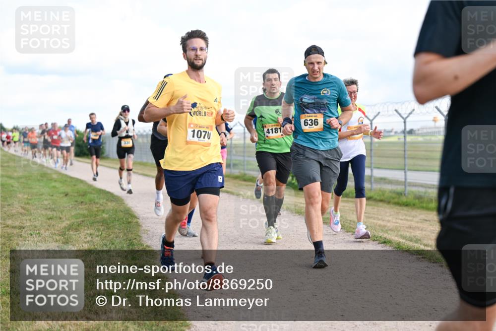 14.09.2025 - Airport Race Dr. Thomas Lammeyer http://msf.ph/oto/8869250 14.09.2025 12:13:35 Laufen 330, 1070, 4181, 636 meine-sportfotos.de