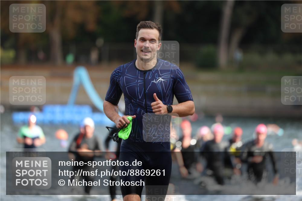 14.09.2025 - Stadtparktriathlon Michael Strokosch http://msf.ph/oto/8869261 14.09.2025 10:51:56 Schwimmen 827, 835, 846, 852, 859, 867, 917 meine-sportfotos.de