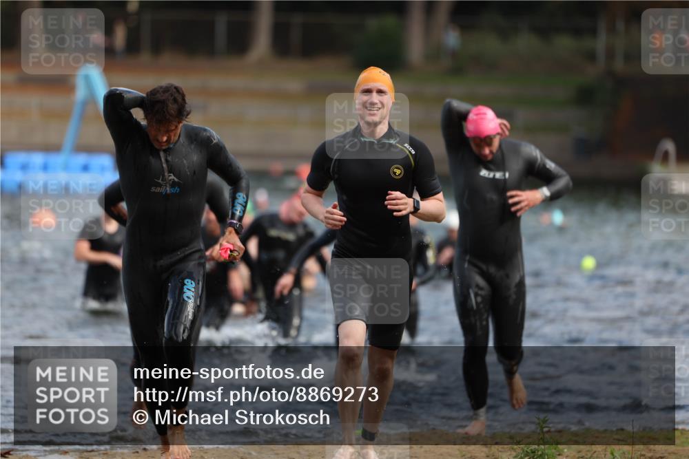 14.09.2025 - Stadtparktriathlon Michael Strokosch http://msf.ph/oto/8869273 14.09.2025 10:52:00 Schwimmen 827, 835, 846, 852, 859, 867, 878, 898, 917 meine-sportfotos.de
