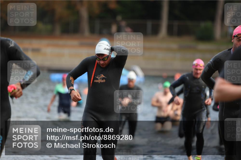 14.09.2025 - Stadtparktriathlon Michael Strokosch http://msf.ph/oto/8869280 14.09.2025 10:52:02 Schwimmen 835, 846, 852, 859, 867, 878, 882, 898, 917 meine-sportfotos.de