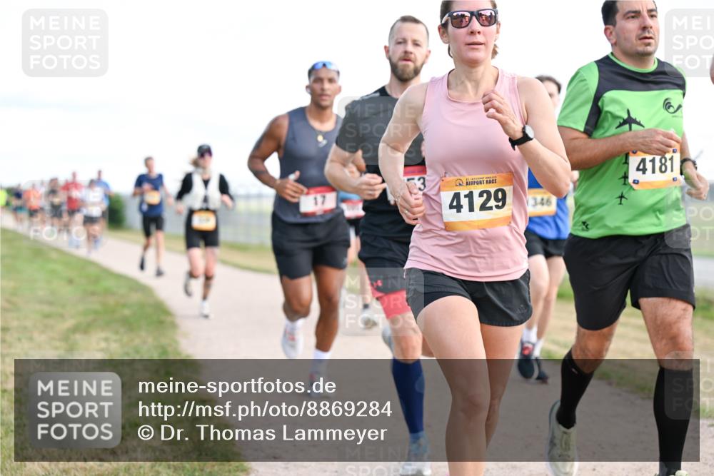 14.09.2025 - Airport Race Dr. Thomas Lammeyer http://msf.ph/oto/8869284 14.09.2025 12:13:37 Laufen 3, 4129, 346, 4181 meine-sportfotos.de
