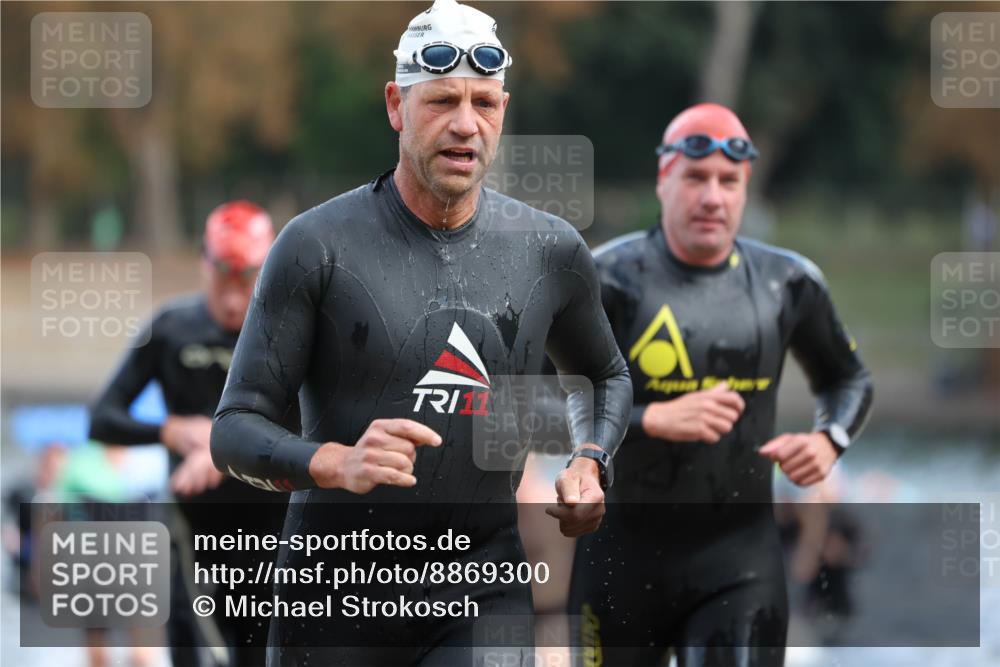 14.09.2025 - Stadtparktriathlon Michael Strokosch http://msf.ph/oto/8869300 14.09.2025 10:52:09 Schwimmen 826, 846, 852, 867, 873, 878, 882, 897, 898, 919 meine-sportfotos.de