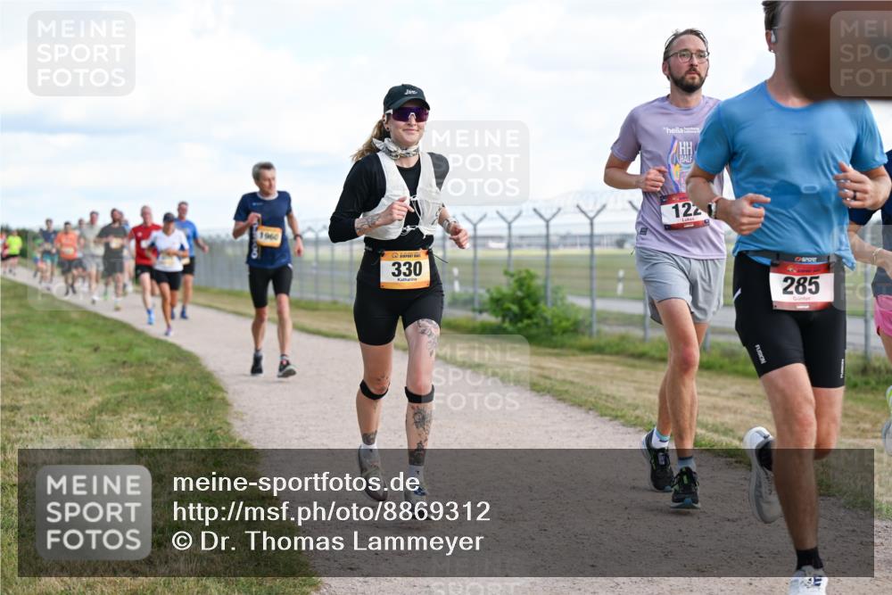 14.09.2025 - Airport Race Dr. Thomas Lammeyer http://msf.ph/oto/8869312 14.09.2025 12:13:39 Laufen 1960, 330, 122, 285 meine-sportfotos.de