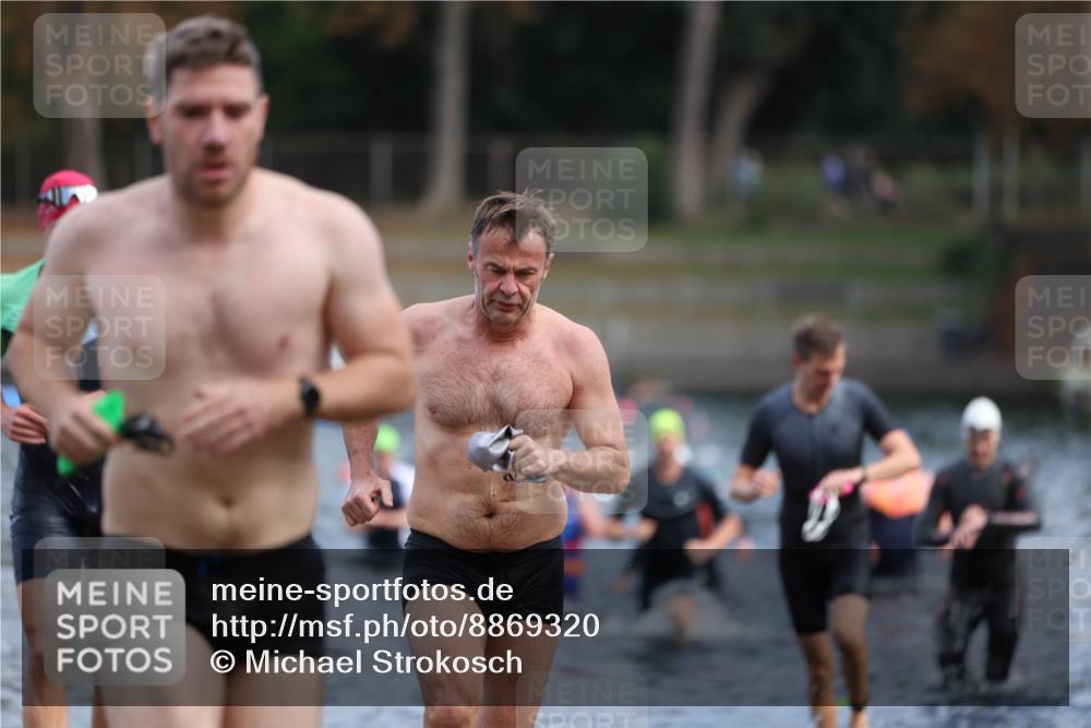 14.09.2025 - Stadtparktriathlon Michael Strokosch http://msf.ph/oto/8869320 14.09.2025 10:52:15 Schwimmen 826, 836, 838, 862, 873, 878, 882, 897, 919 meine-sportfotos.de