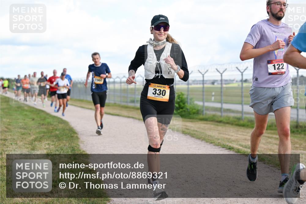 14.09.2025 - Airport Race Dr. Thomas Lammeyer http://msf.ph/oto/8869321 14.09.2025 12:13:39 Laufen 330, 122 meine-sportfotos.de