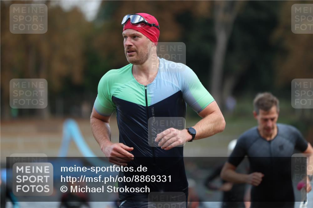 14.09.2025 - Stadtparktriathlon Michael Strokosch http://msf.ph/oto/8869331 14.09.2025 10:52:18 Schwimmen 826, 836, 838, 839, 862, 873, 886, 889, 897, 919 meine-sportfotos.de