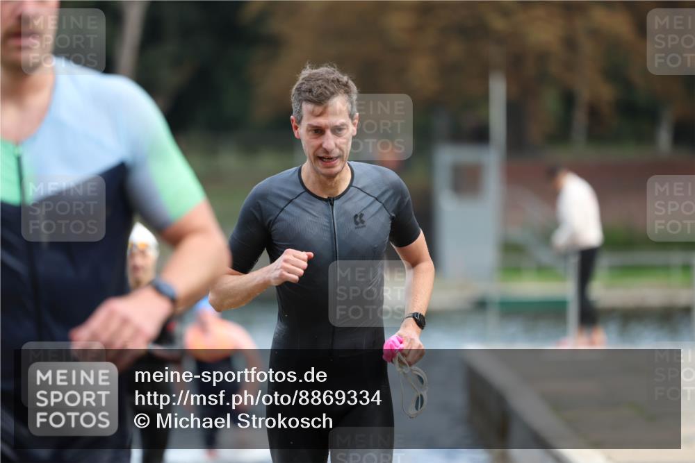 14.09.2025 - Stadtparktriathlon Michael Strokosch http://msf.ph/oto/8869334 14.09.2025 10:52:19 Schwimmen 826, 836, 838, 839, 862, 873, 886, 889, 897, 919 meine-sportfotos.de