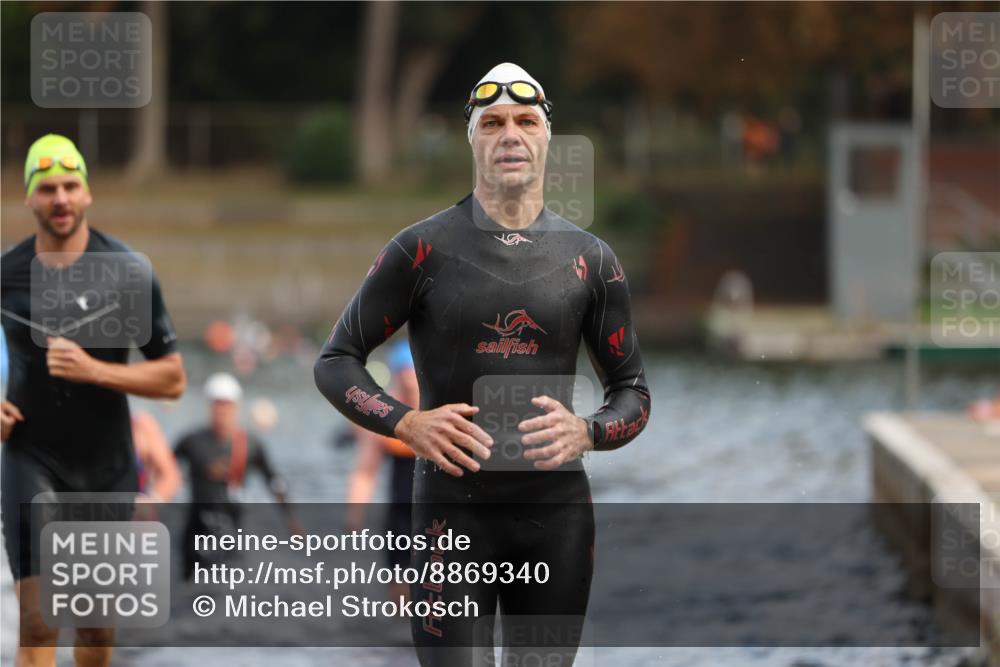 14.09.2025 - Stadtparktriathlon Michael Strokosch http://msf.ph/oto/8869340 14.09.2025 10:52:22 Schwimmen 826, 836, 838, 839, 853, 862, 886, 889, 919 meine-sportfotos.de