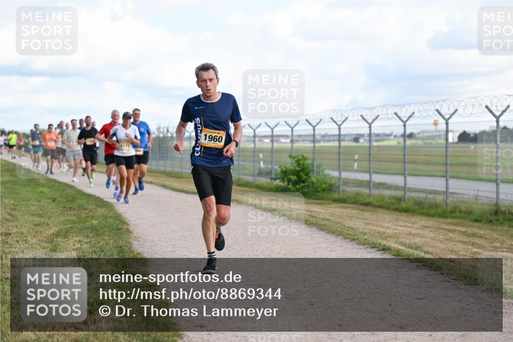 14.09.2025 - Airport Race Dr. Thomas Lammeyer http://msf.ph/oto/8869344 14.09.2025 12:13:41 Laufen 1960 meine-sportfotos.de
