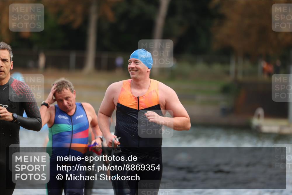 14.09.2025 - Stadtparktriathlon Michael Strokosch http://msf.ph/oto/8869354 14.09.2025 10:52:27 Schwimmen 836, 838, 839, 853, 862, 868, 886, 889 meine-sportfotos.de