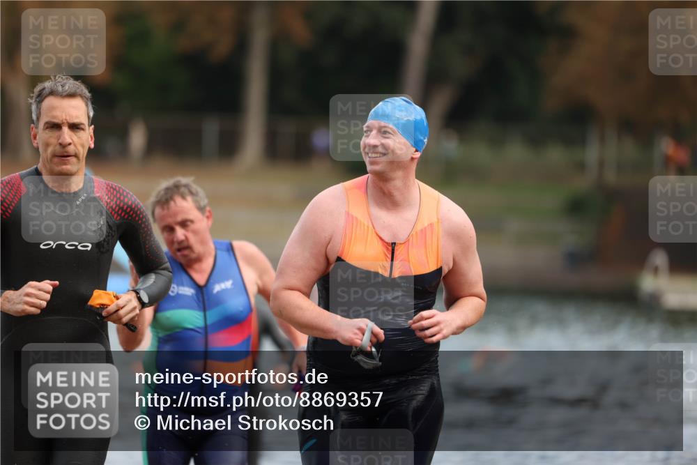 14.09.2025 - Stadtparktriathlon Michael Strokosch http://msf.ph/oto/8869357 14.09.2025 10:52:28 Schwimmen 836, 839, 853, 868, 886, 889 meine-sportfotos.de
