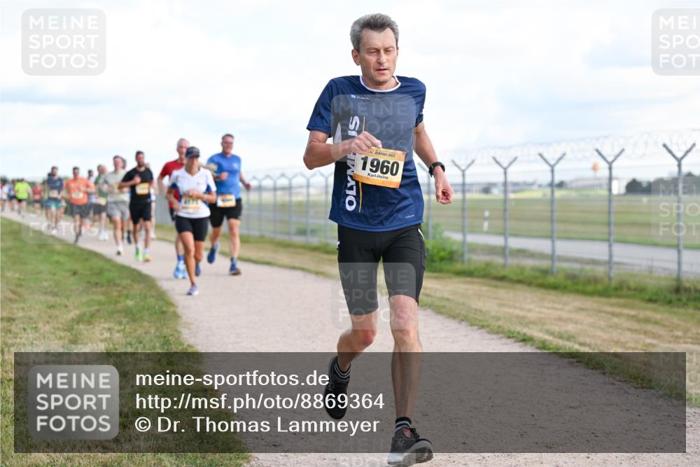 14.09.2025 - Airport Race Dr. Thomas Lammeyer http://msf.ph/oto/8869364 14.09.2025 12:13:42 Laufen 960, 1960 meine-sportfotos.de