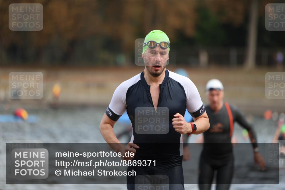 14.09.2025 - Stadtparktriathlon Michael Strokosch http://msf.ph/oto/8869371 14.09.2025 10:52:32 Schwimmen 839, 853, 868, 886, 889 meine-sportfotos.de